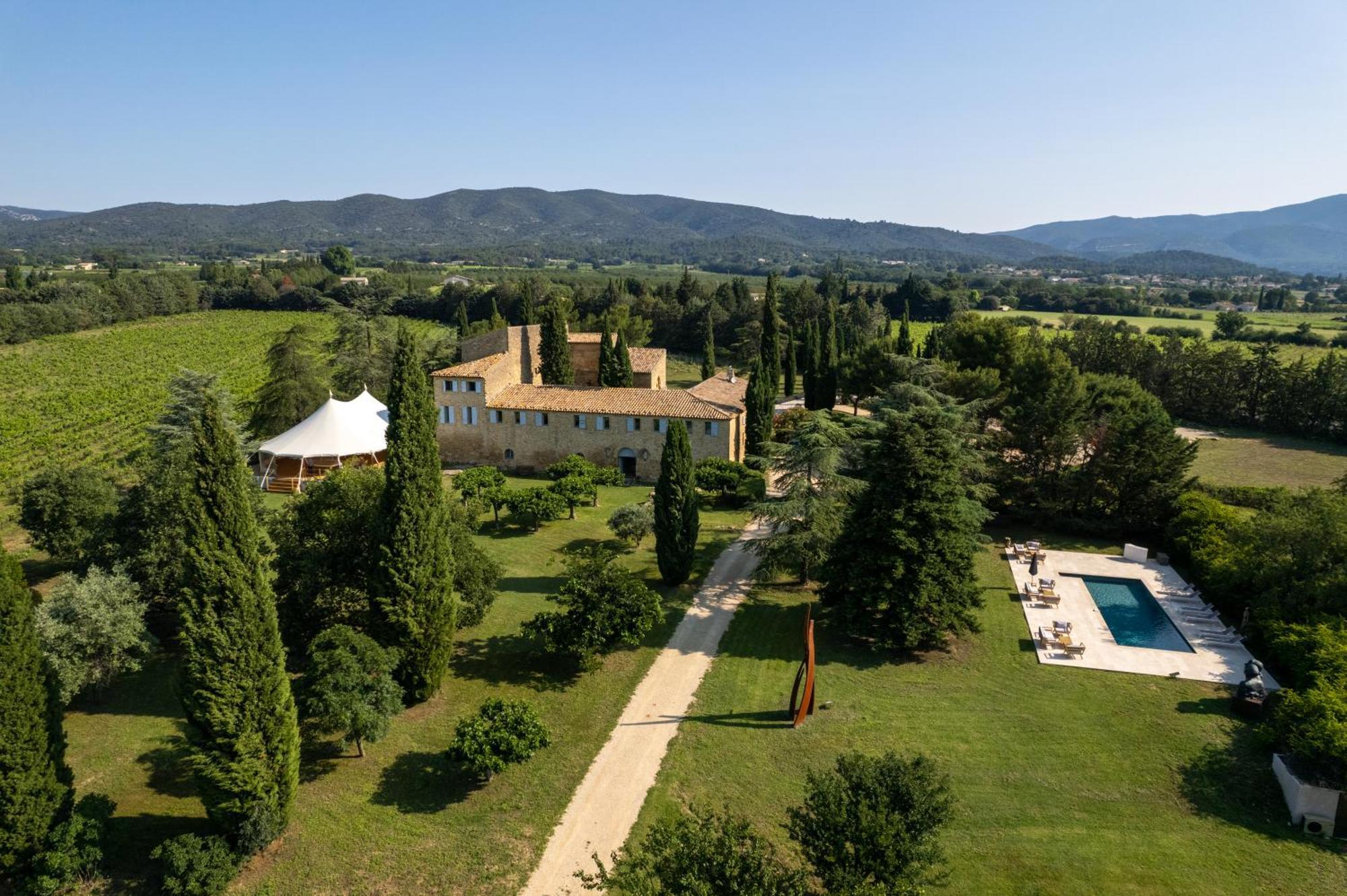 Chateau Saint-Pierre De Mejans Puyvert Exteriör bild